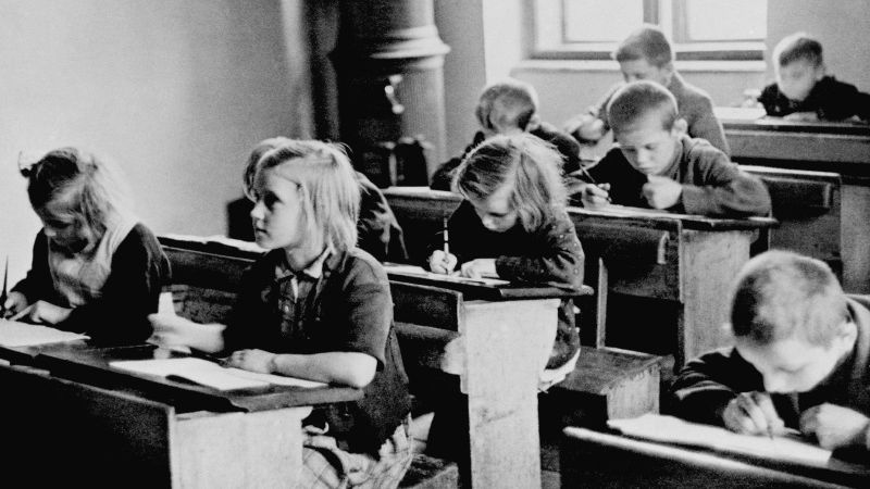 UNICEF hledá děti z dobových fotografií z poválečného Československa